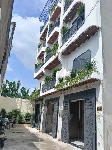 Khoảng 10 ngày nữa là có giấy tờ đầy đủ.