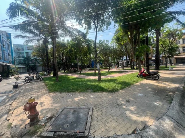 Bán nhà phố 16 đường Bông Sao, P. 5, Quận 8