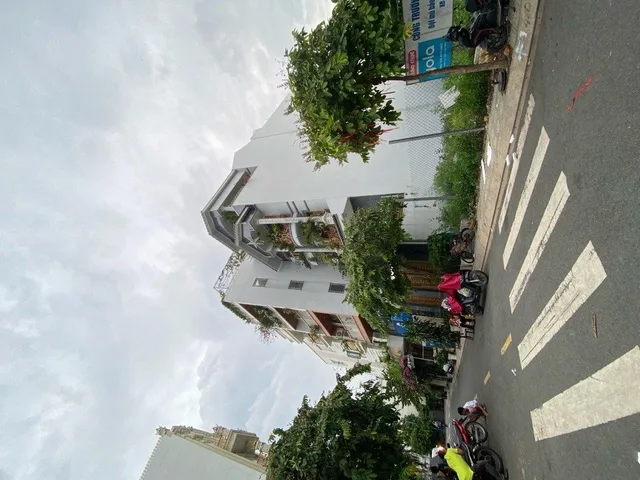 Bán nhà phố 417 Ni Sư Huỳnh Liên, P. 10, Quận Tân Bình