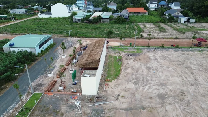 Nợ banh cần ra lẹ lô ngay Lê Duẩn, gần Becamex chỉ 600, 500m2 nằm ngay trung tâm Chơn Thành