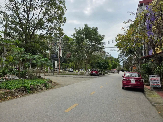 ⛳Bán Lô Giãn Dân Bồ Sơn 1, Cạnh Tiểu Học Võ Cường, Vườn Hoa, Mt 4.5m Dt 81m2 Giá 11 Tỷ lh e Điệp 0395777369