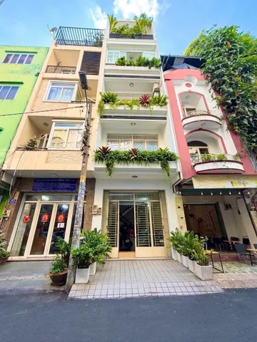 Bán nhà HXH 284 Lý Thường Kiệt, Phường 14, Quận 10, DT: 4x16m (5 tầng), giá 16.9 tỷ