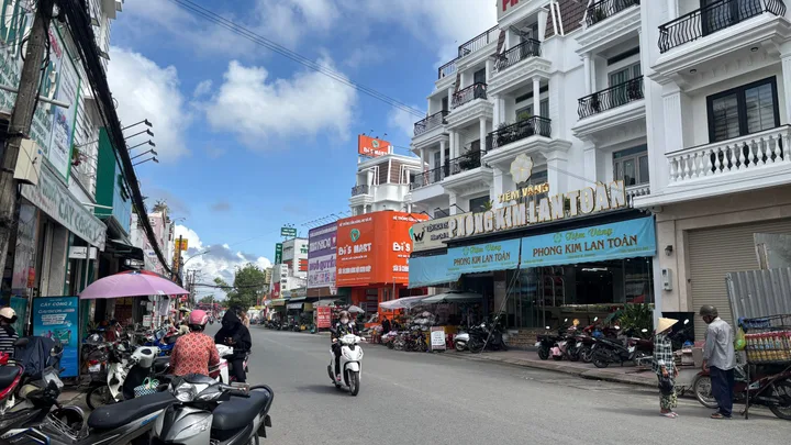ĐẤT NỀN THỔ CƯ MẶT TIỀN HẺM THÔNG ĐƯỜNG NGÔ QUYỀN - CHỢ CÁI VỒN