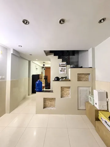 Продаётся дом, 4 спальни, 46 м², Tân Phú
