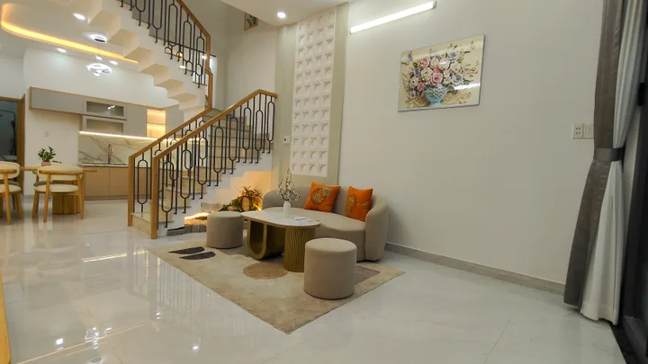 Sát Tân Hương Tân Phú, nhà 52m2 full nội thất, ô tô đổ cửa chỉ nhỉnh 5Đ