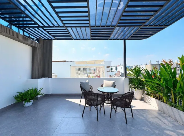 Nhà  - 4 phòng ngủ - 5 phòng vệ sinh - xây dựng 3 tầng + sân thượng - 4,3M x 11,8M - đường Đào Tông Nguyên - Nhà Bè - liên hệ 0919089456