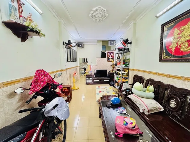 NHÀ NGUYỄN QUÝ ANH – DT 45M² – HẺM Ô TÔ TRÁNH – DÒNG TIỀN 7 TRIỆU/THÁNG – NHỈNH 4 TỶ