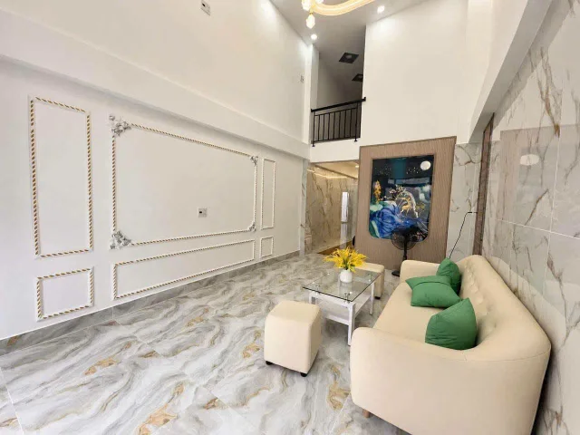 BÁN MẶT TIỀN HXH PHẠM VĂN ĐỒNG. GÒ VẤP. GIÁ NGỘP LẮM RỒI. BÁN LẸ CHỦ BAY NƯỚC NGOÀI.