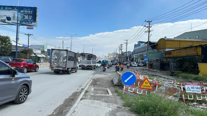 Bán Kho, nhà xưởng 1777m2 có sẵn 1777 m2 thổ cư giá 70 tỷ tại Phường Thuận Giao Thị xã Thuận An Bình Dương