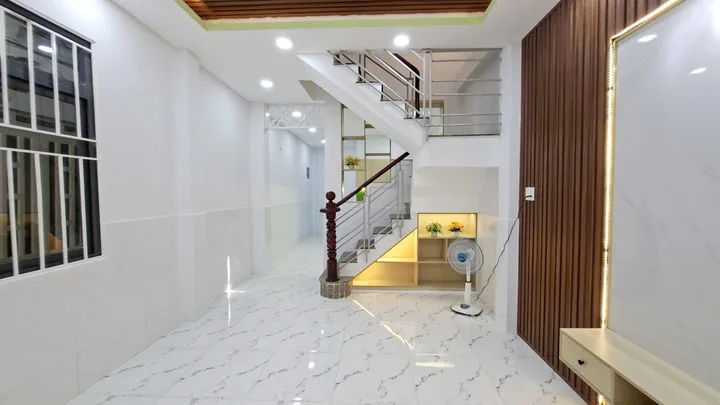 🔥 BÁN NHÀ CĂN GÓC 3 TẦNG KIÊN CỐ – 4 PHÒNG NGỦ – KHÔNG LỘ GIỚI – LÊ THÀNH PHƯƠNG, (QUẬN 8 CŨ) 🔥