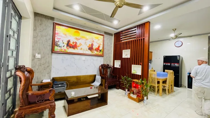 🏡LÂM THỊ HỐ NGAY HIỆP THÀNH CITY QUẬN 12 
Nhà Hẻm Xe Hơi Ngủ Trong Nhà - Ngang 5 dài 18 - Đúc 3 Tầng - Chỉ 4,1 tỷ