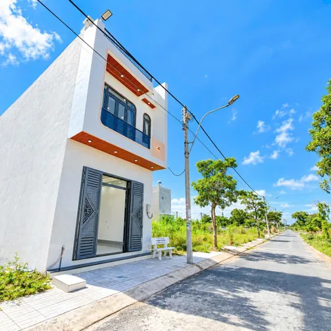 Bán Nhà riêng 72m2 có sẵn 72 m2 thổ cư giá 2.65 tỷ tại Phường Mỹ Phước Thành phố Long Xuyên An Giang