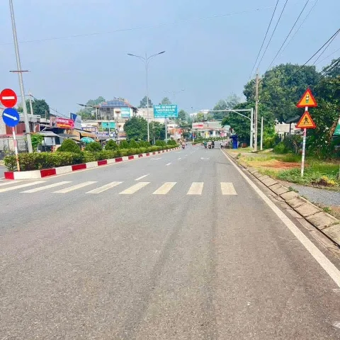 Bán Đất 1500m2 có sẵn 100 m2 thổ cư giá 1.85 tỷ tại Phường An Lộc Thị xã Bình Long Bình Phước