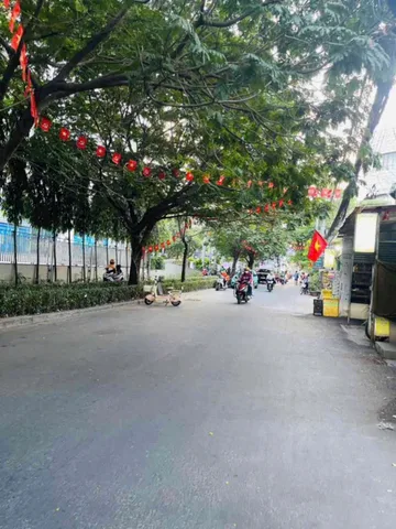 Bán Nhà riêng 135m2 có sẵn 135 m2 thổ cư giá 7.7 tỷ tại Đường Suối Nhum - Chọn - Phường Linh Xuân TP. Hồ Chí Minh