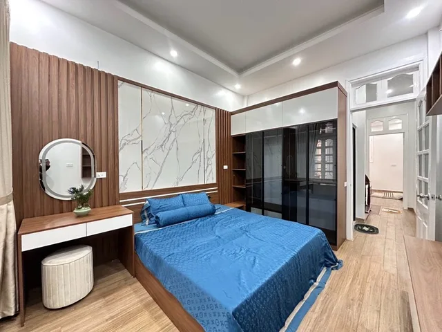 Bán Nhà riêng 59m2 có sẵn 59 m2 thổ cư giá 9.99 tỷ tại đường Nguyễn Trãi Phường Nhân Chính Quận Thanh Xuân Hà Nội
Lh:0377224604