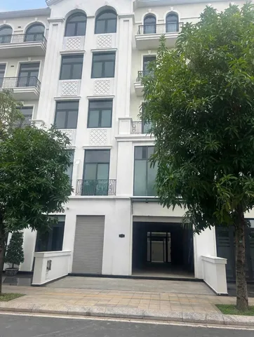 BDS  HVL [NC] CHÍNH CHỦ GỬI CHO THUÊ NHÀ PHỐ Ở TRỰC CĂN V3 - VINHOMES GRAND PARK Q9