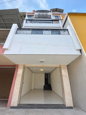 Cho thuê toà nhà 7 phòng trống có thang máy giá 23 triệu tại Đường Ba Tháng Hai Phường 1 Thành phố Đà Lạt Lâm Đồng