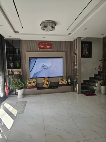 BÁN NHÀ 4 TẦNG SAU CÂY XĂNG CAO THẮNG,HẠ LONG,QUẢNG NINH