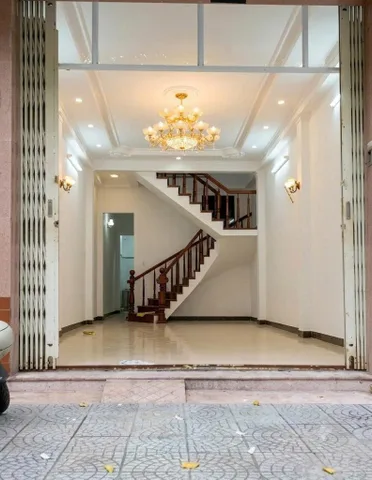 11 🏠 CHO THUÊ NHÀ 2 TẦNG MẶT TIỀN NGUYỄN ĐỨC CẢNH, HẢI CHÂU, ĐÀ NẴNG