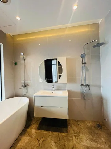 Bán nhà 5 tầng 1 tum thang máy khu phân lô Sở Dầu, Hồng Bàng, Hải Phòng – 54m², đường 11m