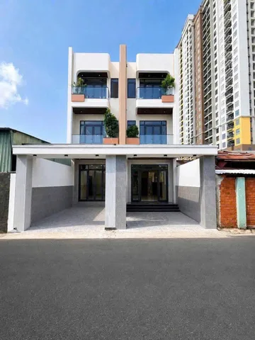 Bán nhà Đường Trần Đại Nghĩa, Phường Đông Hòa, HCM . DT- 113m², Nhà 1 trệt 2 lầu, 4PN, hẻm ô tô tránh nhau, sổ sẵn, Giá 7,6 tỷ TL Tốt!