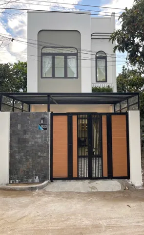Bán Nhà riêng 78m2 có sẵn 78 m2 thổ cư giá 1.89 tỷ tại Đường Trường Sơn Phường Thống Nhất Thành phố Pleiku Gia Lai