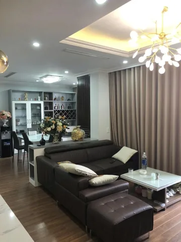 3PN tại C7 Vinhomes D’Capitale 96m2 - view hồ chỉ 28tr/tháng