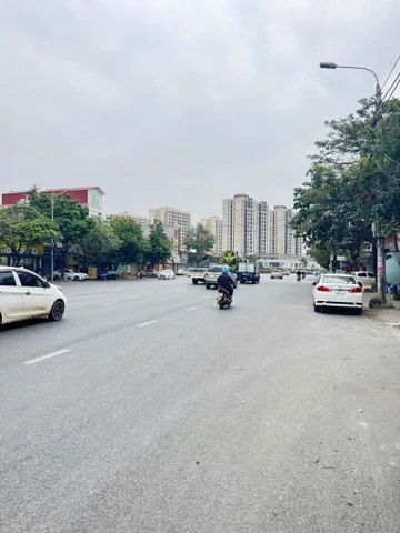 💵Bán Nhà 5 Tầng + Thang Máy, Mặt QL18, Vân Dương, Mt 8.05m Dt 144m2 Giá 22 Tỷ lh e Điệp 0395777369