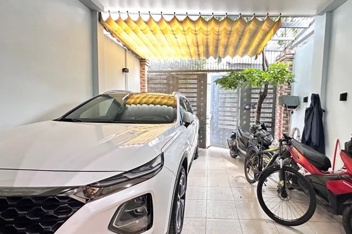 NHÀ ĐẸP 3 TẦNG - HẺM XE TẢI - 5x18M - 4PN - GIẢM 400TR CÒN 4.1TỶ SÁT HIỆP THÀNH CITY Q.12.