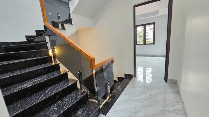 Chỉ 3,45 TỶ nhà 3 tầng độc lập ô tô vào Cam Lộ, Hùng Vương, Hồng Bàng, Hải Phòng