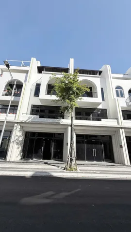 Bán biệt thự Vaquarius Văn Giang 90m2 mặt tiền 6m sẵn nhà 5 tầng giá nhỉnh 9 tỷ