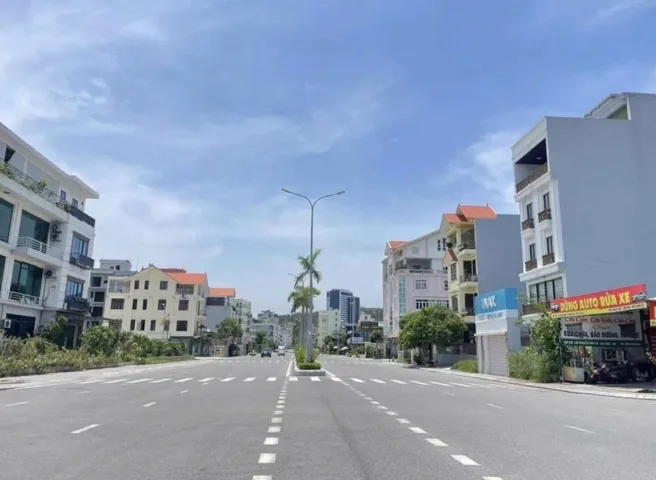 BÁN ĐẤT LICOGI CỘT 5,CỘT 8 MỞ RỘNG LÔ A6, PHƯỜNG HẠ LONG