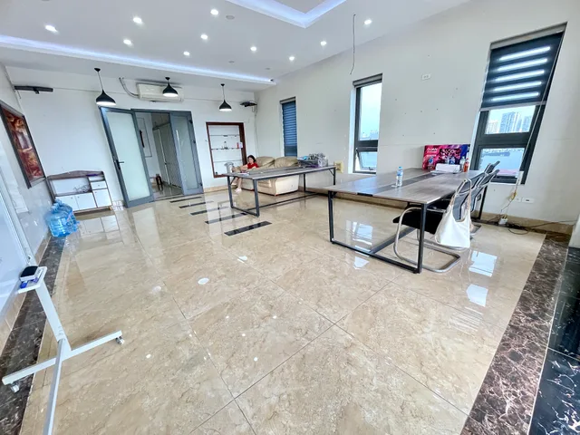 Cho thuê Văn phòng 60m2 giá 11 triệu gần phố Tây Sơn- Đống Đa Hà Nội Có Ban Công Chill