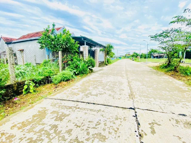 Bán Đất 201.7m2 có sẵn 104.5 m2 thổ cư giá 580 triệu tại Xã Bình Quý Huyện Thăng Bình Quảng Nam