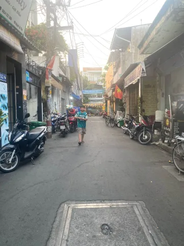 NHÀ ĐẸP NGUYỄN SỸ SÁCH - HẺM RỘNG SẠCH - KẾ BÊN CHỢ TÂN TRỤ - 5P TỚI SÂN BAY - 70M2