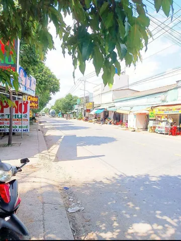 Bán Đất 100m2 có sẵn 100 m2 thổ cư giá 650 triệu tại Đường Ql 1A Xã Mỹ Yên Huyện Bến Lức Long An