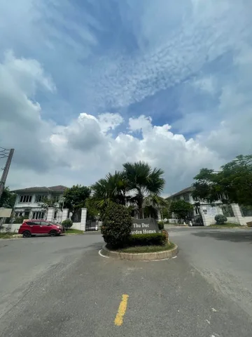 Bán Biệt Thự 400m2 có sẵn 400 m2 thổ cư giá 55 tỷ tại đường Quốc lộ 13 - Chọn - Phường Hiệp Bình TP. Hồ Chí Minh