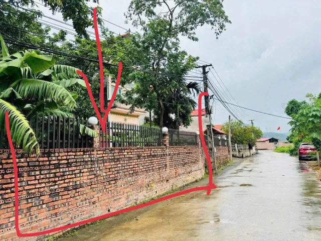 Bán Đất 260m2 có sẵn 100 m2 thổ cư giá 650 triệu tại Xã Trí Yên Huyện Yên Dũng Bắc Giang