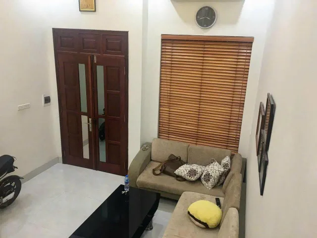 Cho thuê nhà ngõ 304 Lê Duẩn, Đống Đa 40m x 4T (3 ngủ) giá 13 triệu