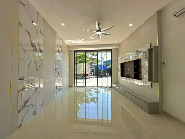 Bán Nhà riêng 81.2m2 có sẵn 81.2 m2 thổ cư giá 10.65 tỷ tại Đường Số 14 Phường Phước Hải Thành phố Nha Trang Khánh Hòa