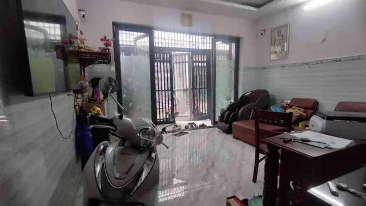 Bán nhà 2 tầng Thạnh Xuân 18 Quận 12 hẻm xe hơi 5m, ngang 5m hiếm, giá 4.3 tỷ