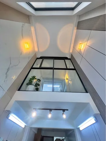 VỊ TRÍ ĐẸP - TRUNG TÂM QUẬN 11 - HẺM THÔNG GẦN CHỢ TRƯỜNG HỌC - NGAY LÊ ĐẠI HÀNH