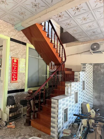 🔥 CHO THUÊ NHÀ MẶT TIỀN ĐƯỜNG 2/9 – NGANG 8M – 1 TRỆT 1 LẦU – CHỈ 11 TRIỆU/THÁNG 🔥