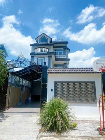 Biệt Thự KDC Trí Kiệt_Phước Long B_Quận 9_Ngang 8M_Gần The Global City