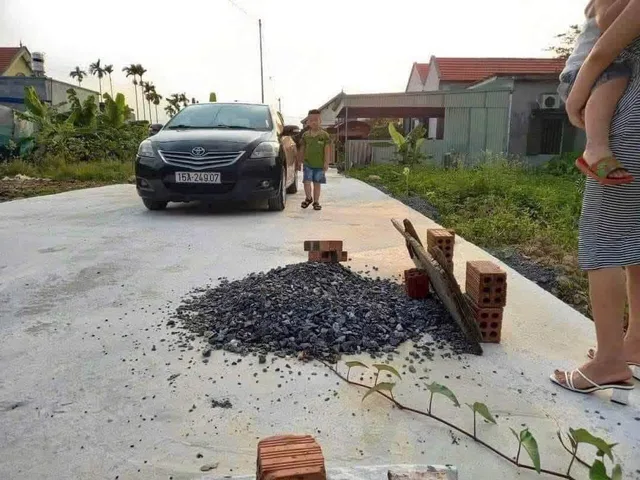 Bán Đất 69m2 giá 720 triệu tại Hoàng Động ngõ ô tô gần khu cn Nam Cầu Kiền.l/h:076.231.9990 e Thúy