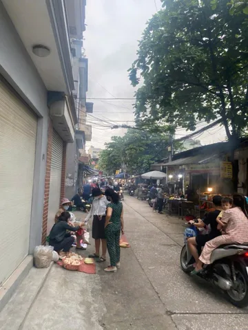 50m2 NHÀ 4 TẦNG, KINH DOANH SẦM UẤT, MẶT ĐƯỜNG TRƯỚC SAU, CHỢ NHỔN, ĐH CÔNG NGHIỆP