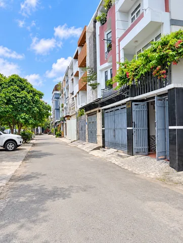 Bán Đất 61m2 - góc  mặt tiền nội khu nhỉnh 8 tỷ ngay Bùi Đình Túy
