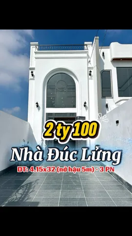 Bán nhà đúc lửng 3 phòng ngủ gần ngã 3 Mỹ Hạnh - DT: 148m2 - sổ hồng riêng