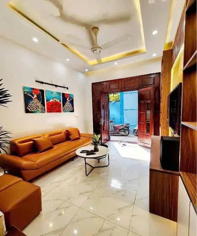 Nhà đẹp Lĩnh Nam, Hoàng Mai 40m x 5T (5 ngủ) giá 12 triệu NỘI THẤT ĐỦ