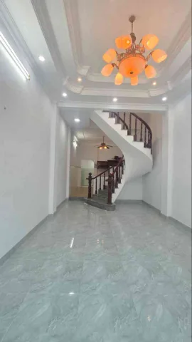 2 Mặt ST trước sau - Nguyễn Sơn - 64m2 - 4 tầng - có Phòng Thờ.